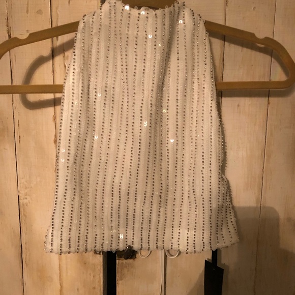 H:OURS Elise Top in White - Picture 5 of 8